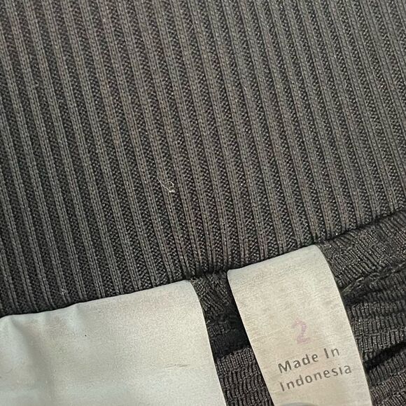 Athleta Midtown Black Skort Size 2 - Picture 3 of 4